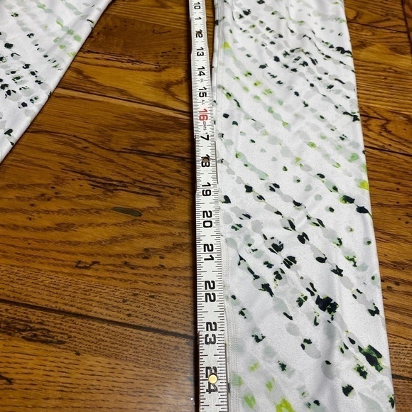 white Dotted Splash Print/Grey Dotted Splash Sm - Picture 7 of 10